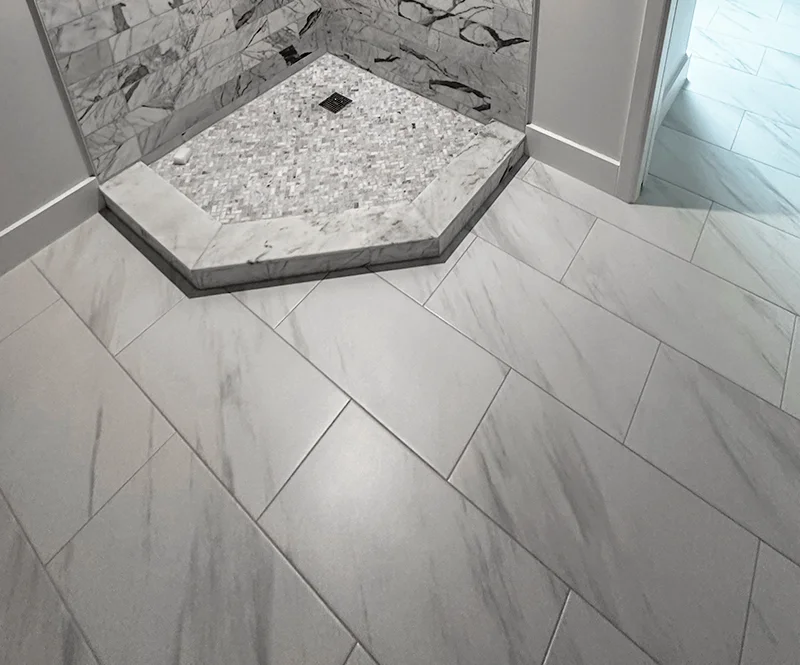 Marble Style Tiled Bathroom Floor 800x665