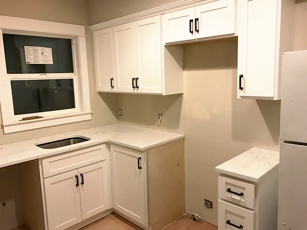 White Laundry Room Cabinets 1